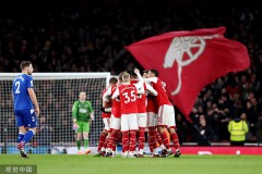 欧冠早报：尤文多特半场8球+绝平 首轮乌龙红牌要素多